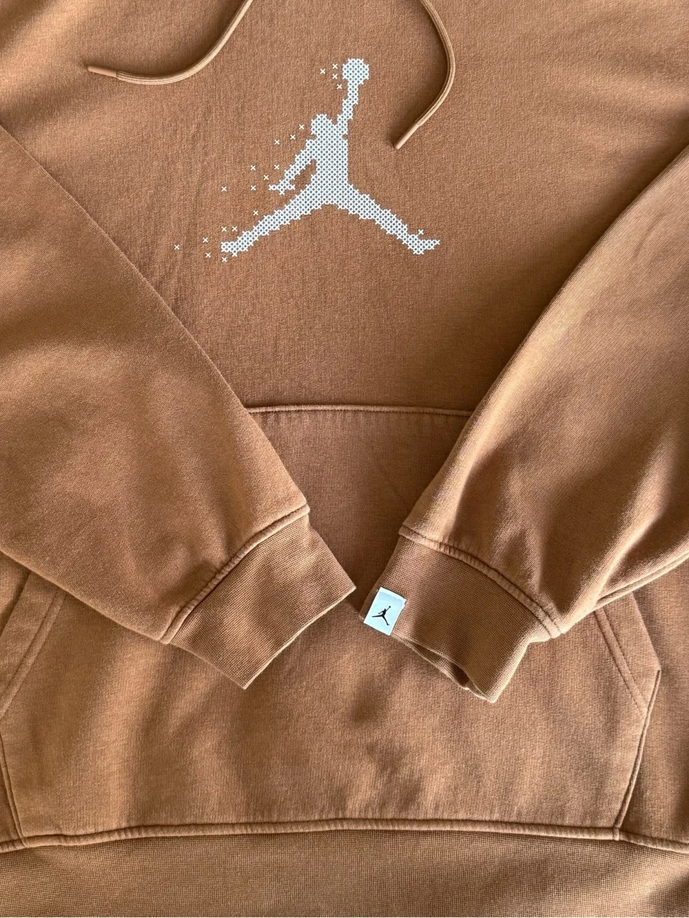 Jordan Essentials Holiday Fleece Hoodie Brown Men's L FD7465-281 Jumpman